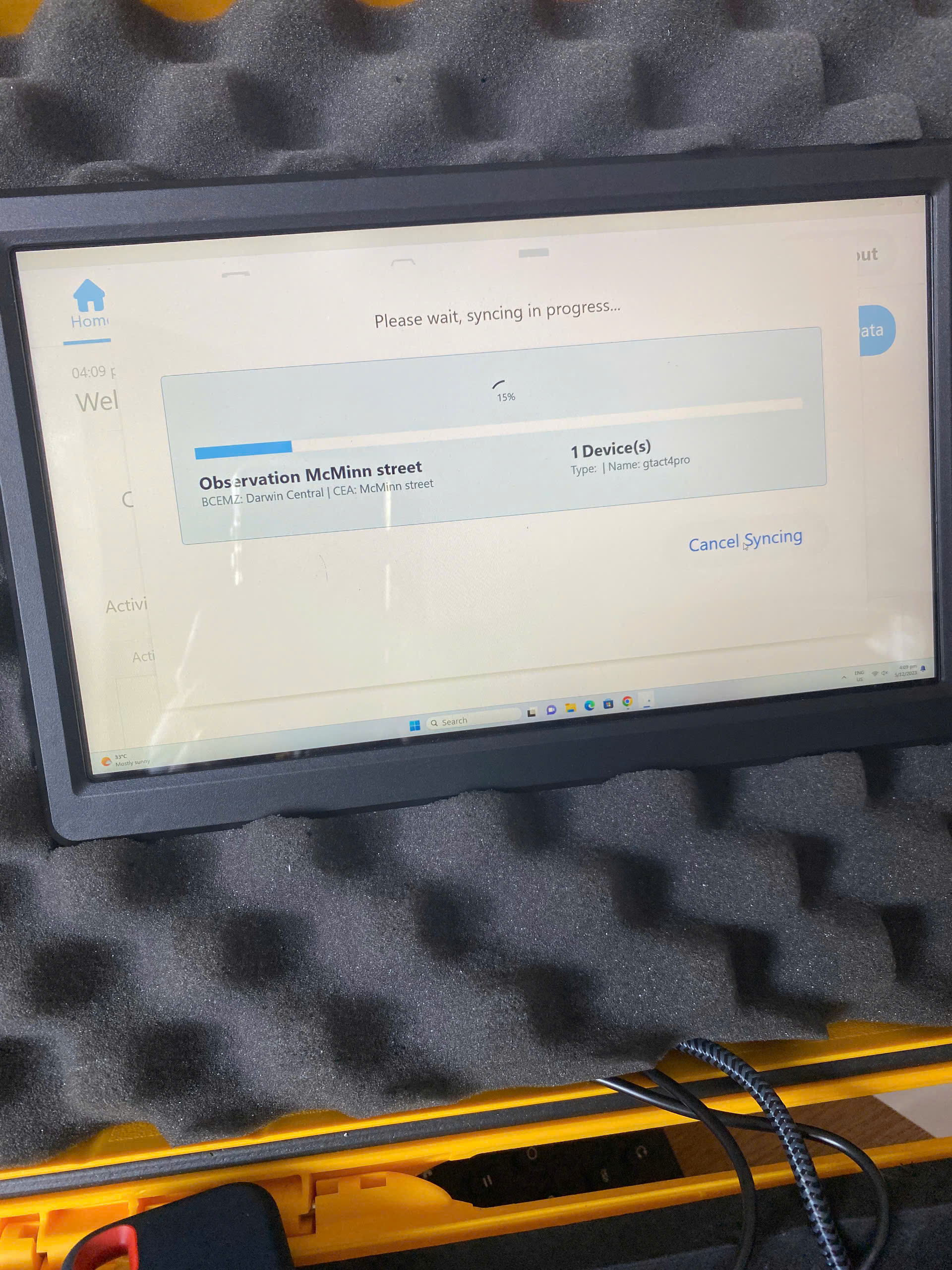 Data syncing during field trip